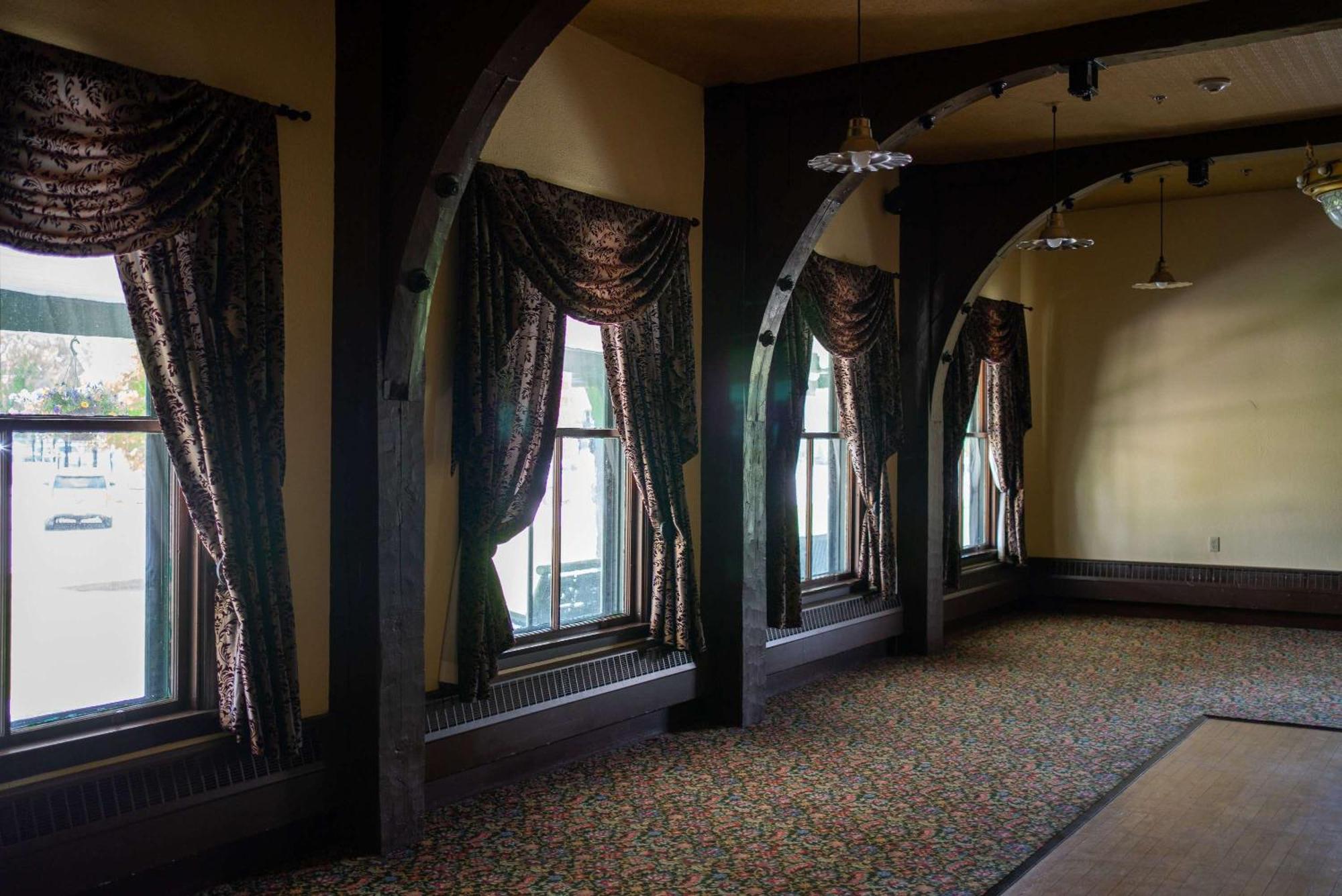 - Western Signature Collection Inn