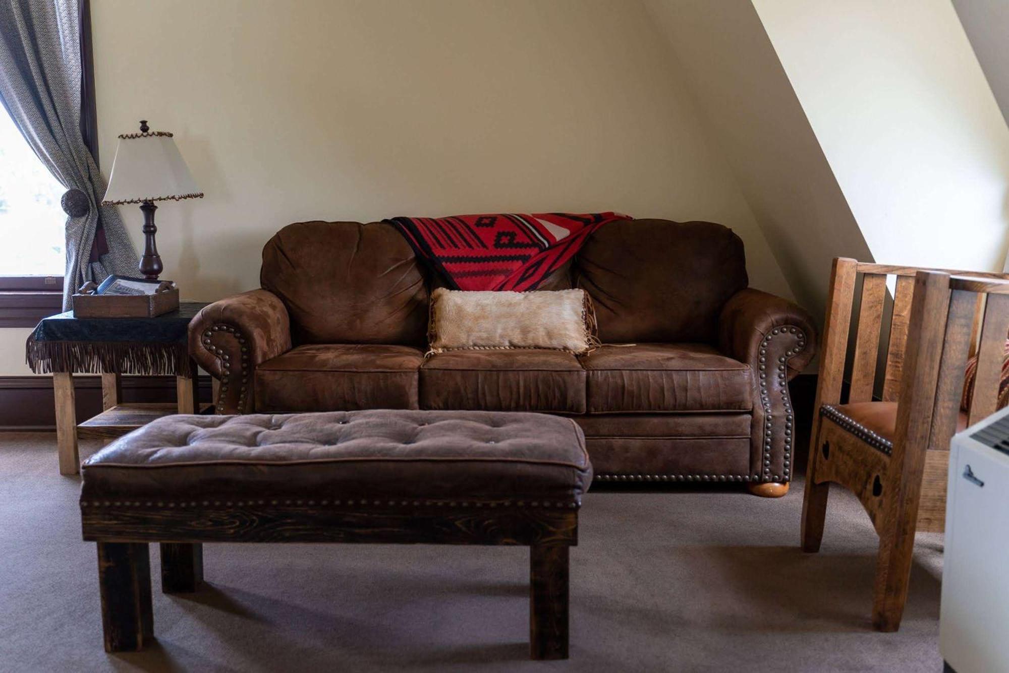 Inn - Western Signature Collection 2*